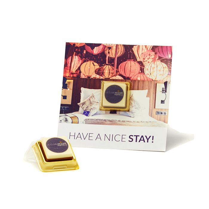 1 logo bonbon op kaart met eigen ontwerp