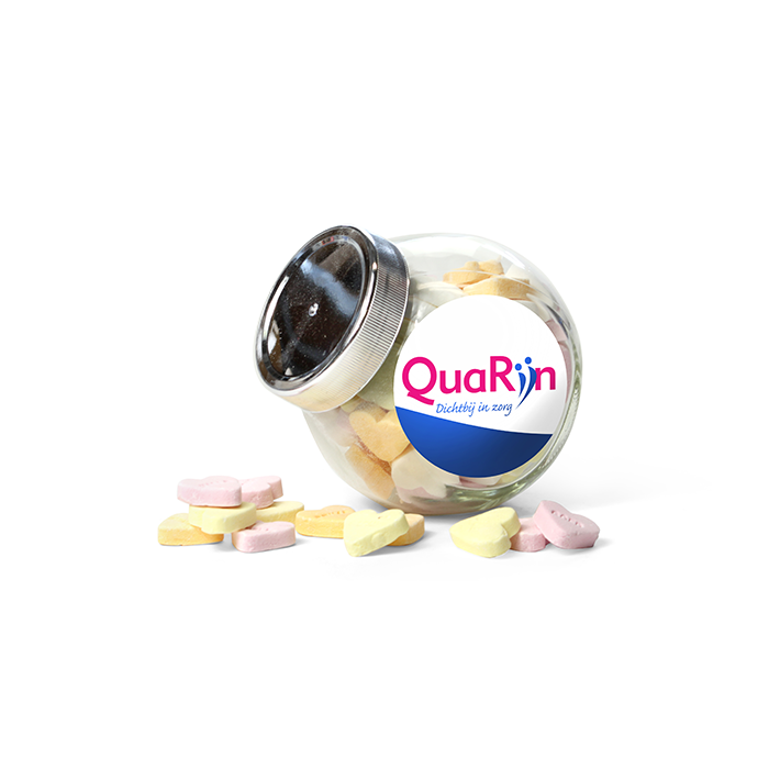 Vruchtenhartjes in kleine snoeppot