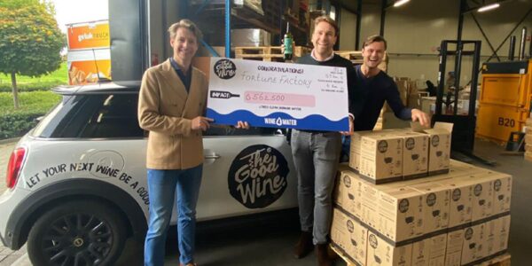 Fortune Factory zet excellente wijn om in water